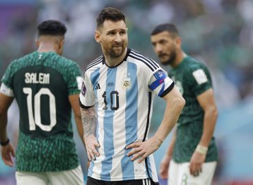 World Cup Predictions: Experts vs. Subscribers