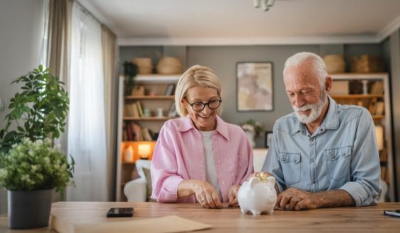 Where Retirees Should Keep Their $20,000 Right Now