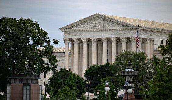 Supreme Court Halts Execution Using Nitrogen Gas in Alabama