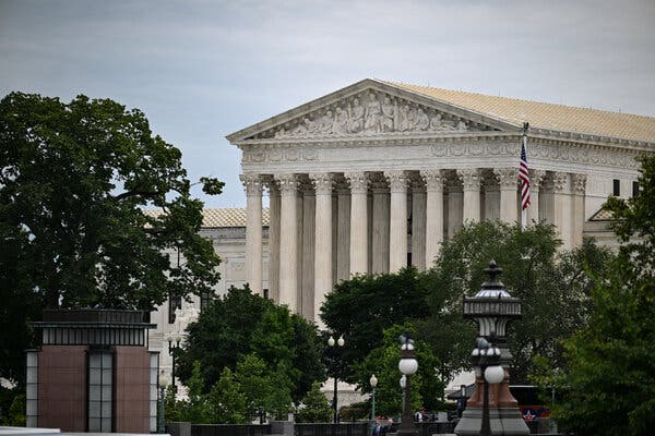Supreme Court Halts Execution Using Nitrogen Gas in Alabama