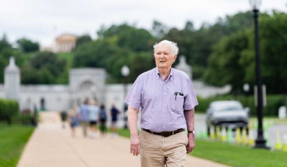 Veterans Sue to Halt Proposed Arch Near Arlington Cemetery