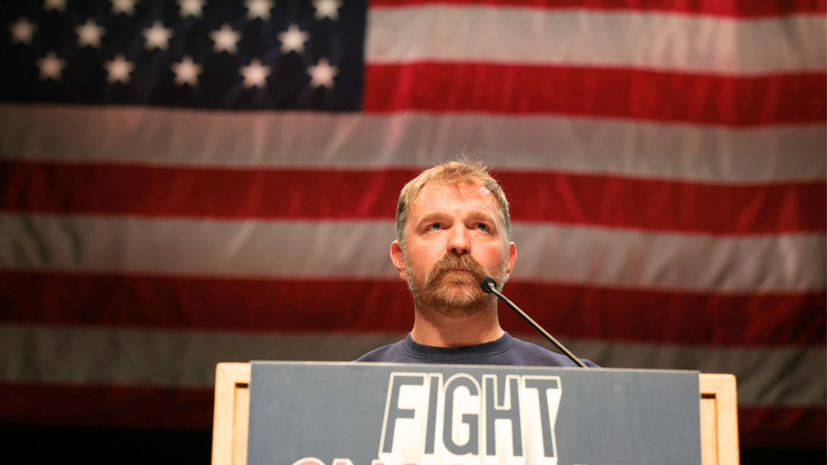 Fetterman Breaks Ranks on Maine Senate Candidate