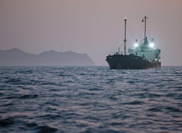 Crude Oil Prices Drop Amid Iranian Oil Sanctions Waiver