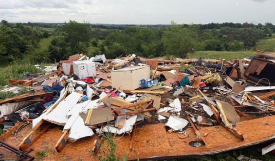 Severe Midwest Storms Cause Damage and Power Outages