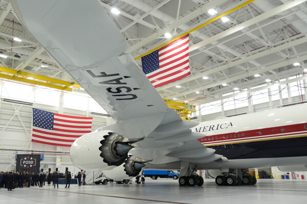 Trump Unveils New Air Force One with Bold Design