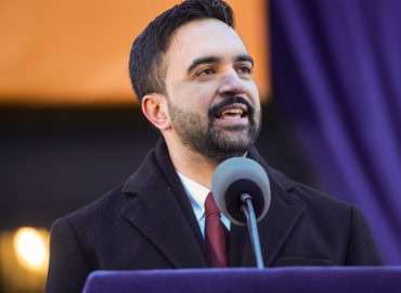 Democrats Embrace Centrist Path Amid Internal Tensions