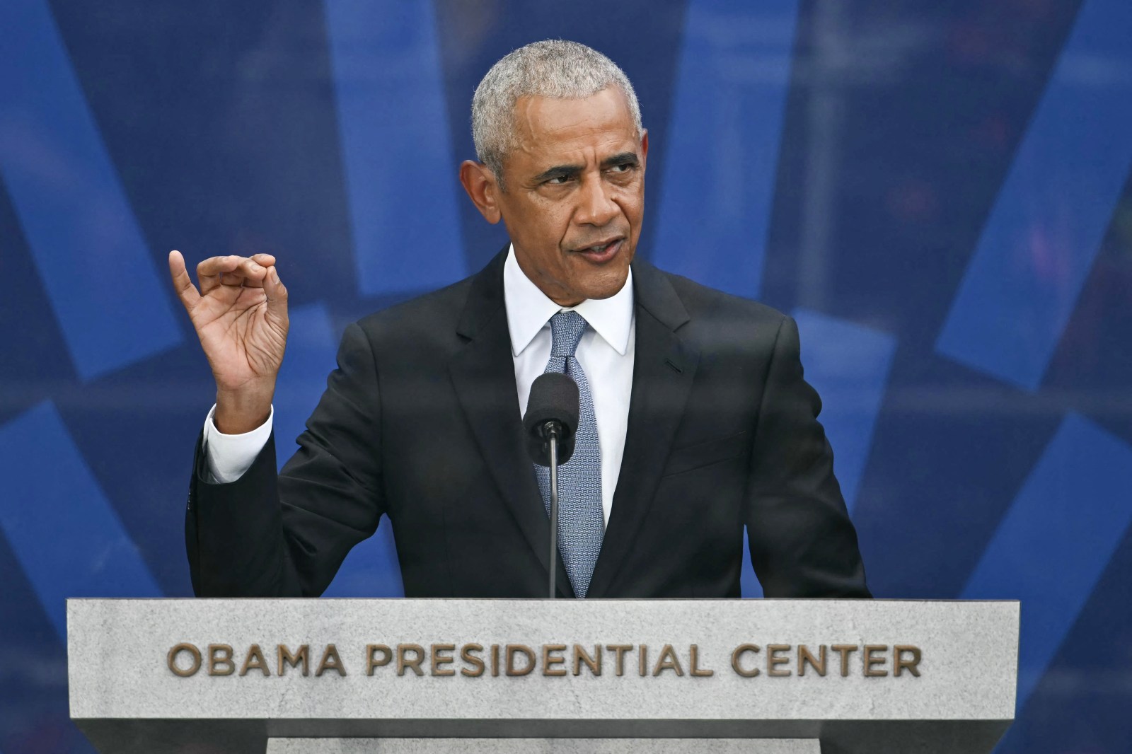 Obama Expresses Views on Trump-Iran Ceasefire and Broader Diplomacy