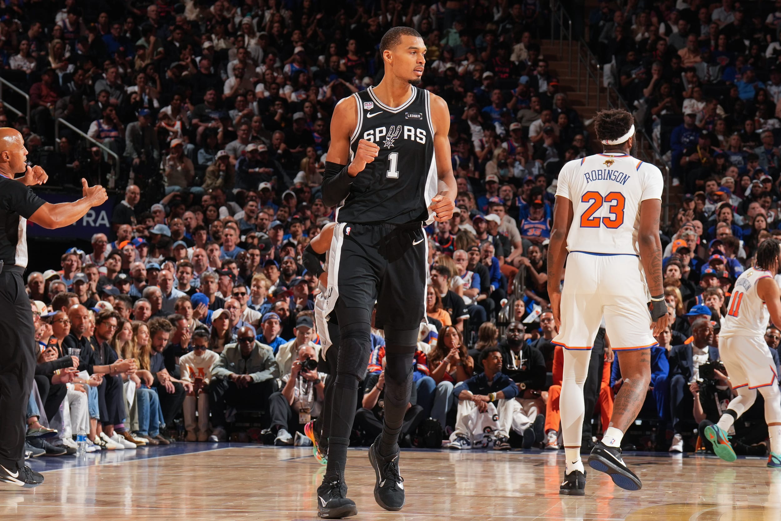 Spurs Overcome Knicks in Thrilling Game 3 of NBA Finals