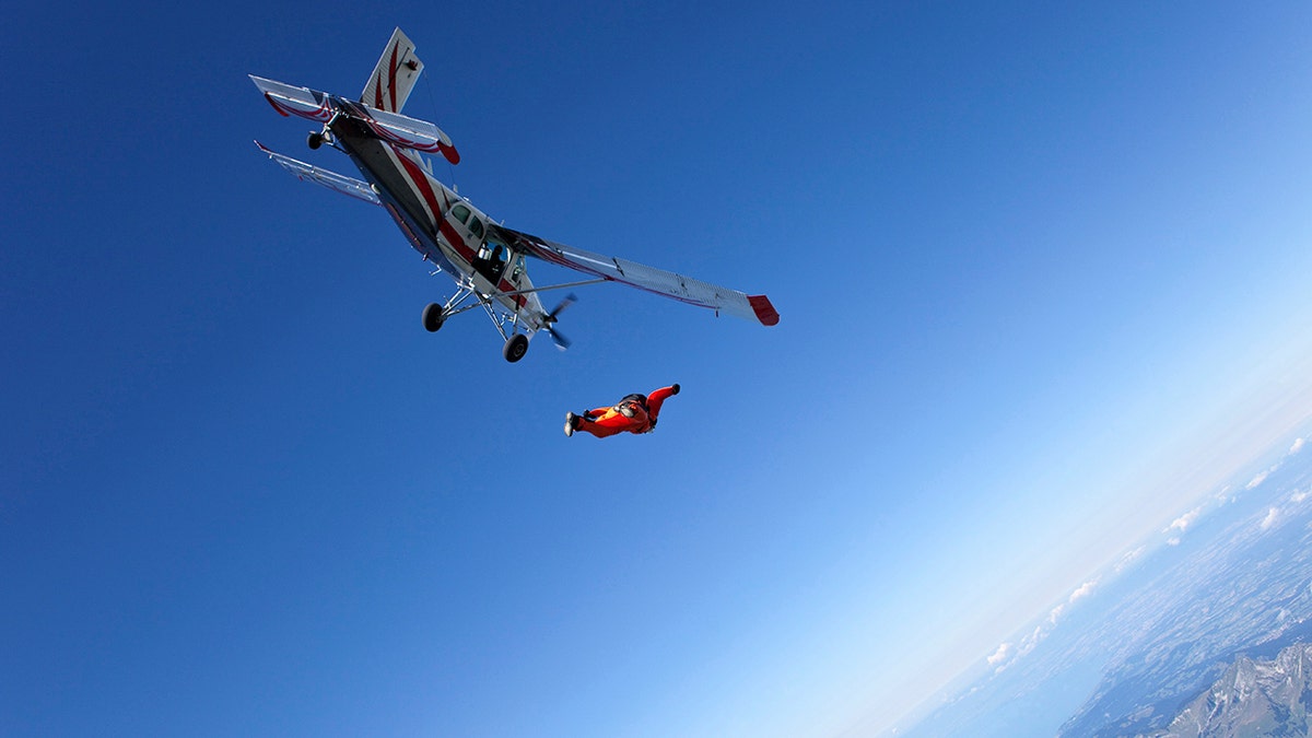 Plane Crash in Missouri: Tragic Loss of 11 Skydivers and Pilot