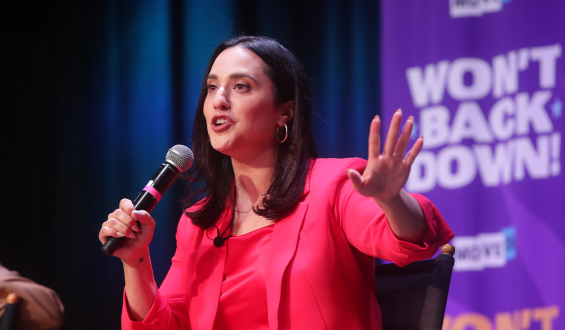 Democratic Lawmakers Advocate Reproductive Health Leave