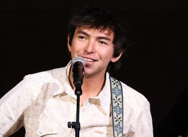 Wyatt Flores Announces New Album ‘Scared of Heights’