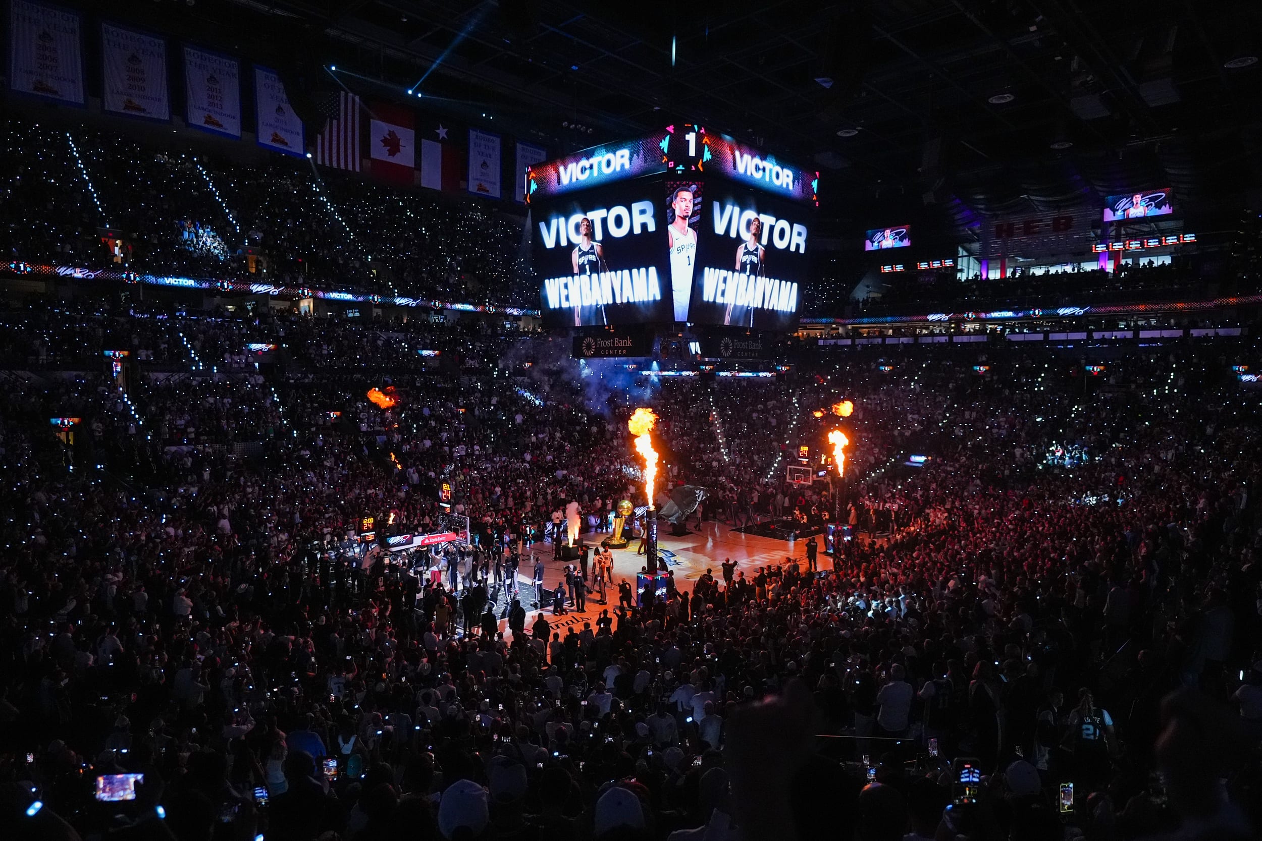 Knicks Edge Spurs in Thrilling Fourth Quarter to Lead NBA Finals 2-0