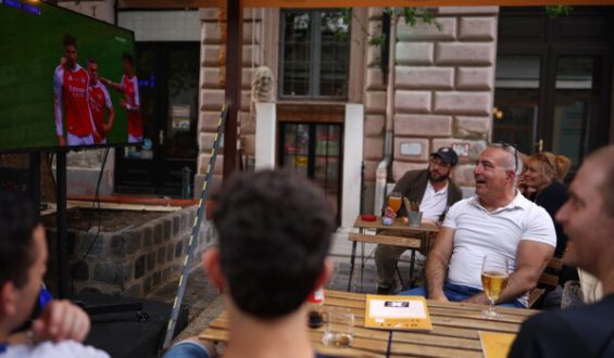 Alcohol and Heat: Risks for Soccer Fans During Summer Events