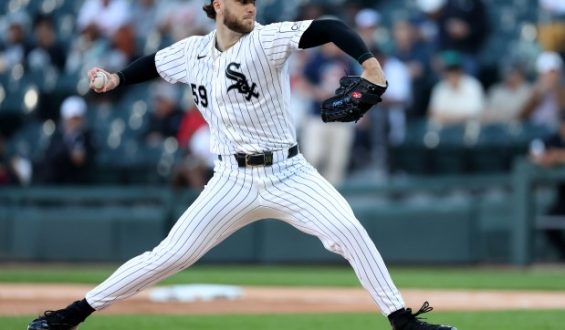 White Sox Edge Guardians 2-1 with Timely Hitting and Strong Pitching