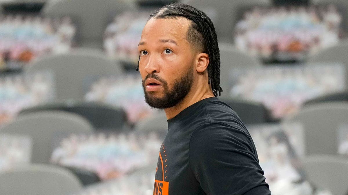 Knicks Break Curse Thanks to WWE Star Danhausen