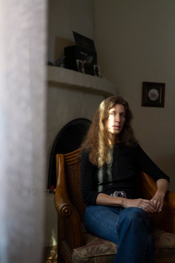 The Tragic Lives of UFO Enthusiasts: Loss and Investigation