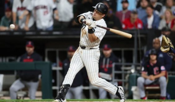 White Sox Triumph Over Guardians With Ninth-Inning Rally