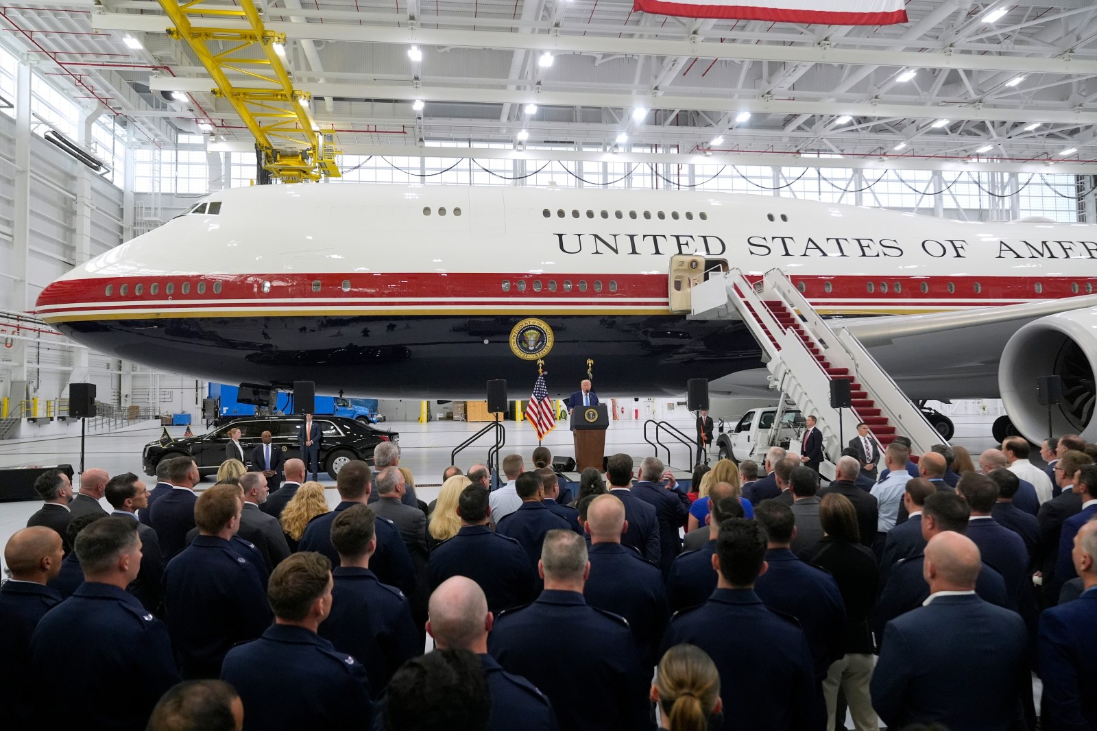 Trump Unveils New Air Force One Jet