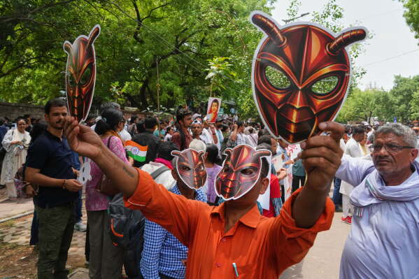 Student Protesters Demand Education Minister’s Resignation Amid Exam Scandal