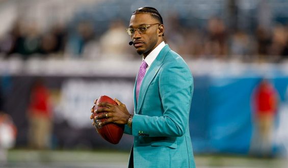 Robert Griffin III Safe After Plane Emergency