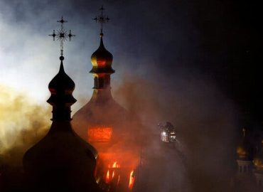 Dormition Cathedral in Kyiv Hit Amid Russian Attacks