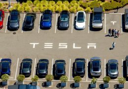 Regulators Investigate Tesla Crash in Texas Home