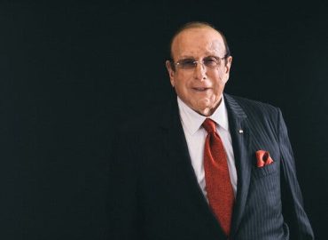 Clive Davis, Influential Music Executive, Passes Away at 94