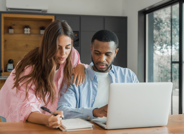 Navigating Wedding Guest List Challenges with Clarity and Grace