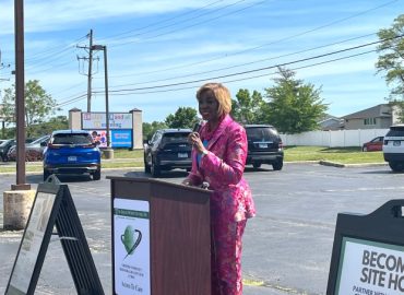 Innovative Mobile Clinic Brings Vital Health Services to South Suburbs