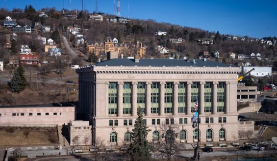 Minnesota Senator Advocates Stronger Child Abuse Reporting Laws