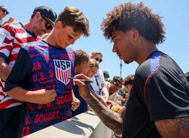 U.S. Soccer Team’s New Base at Irvine’s Great Park Draws Enthusiastic Crowd