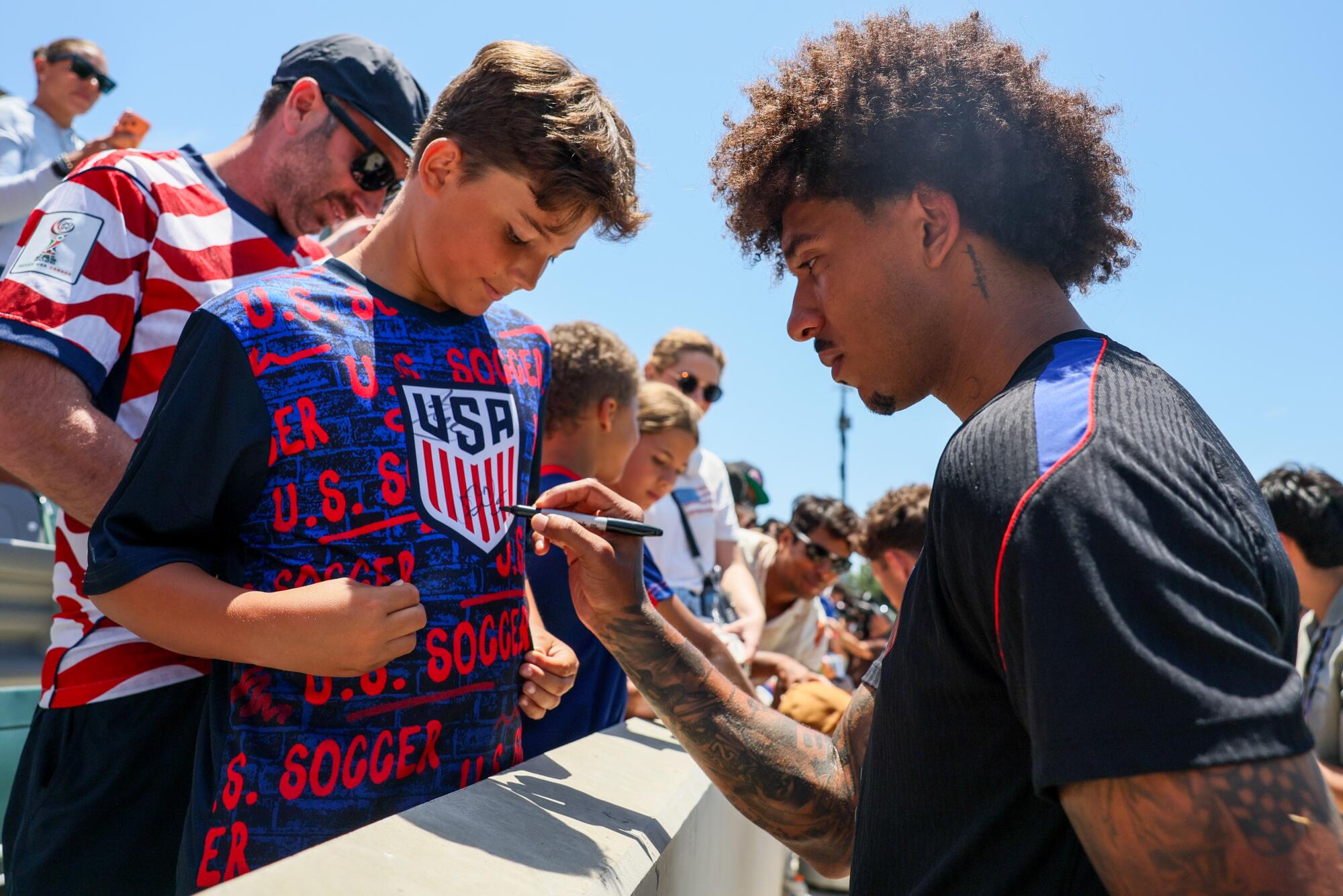 U.S. Soccer Team’s New Base at Irvine’s Great Park Draws Enthusiastic Crowd