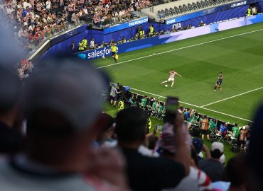 US Dominates First Half Against Paraguay in World Cup Opener
