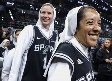 Knicks and Spurs Clash in NBA Finals Game 2