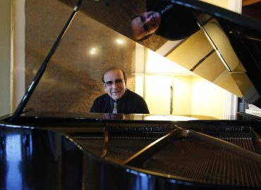 Music Mogul Clive Davis Passes Away at 94