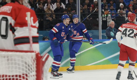 Tkachuk Brothers Reunite as Brady Joins Florida Panthers