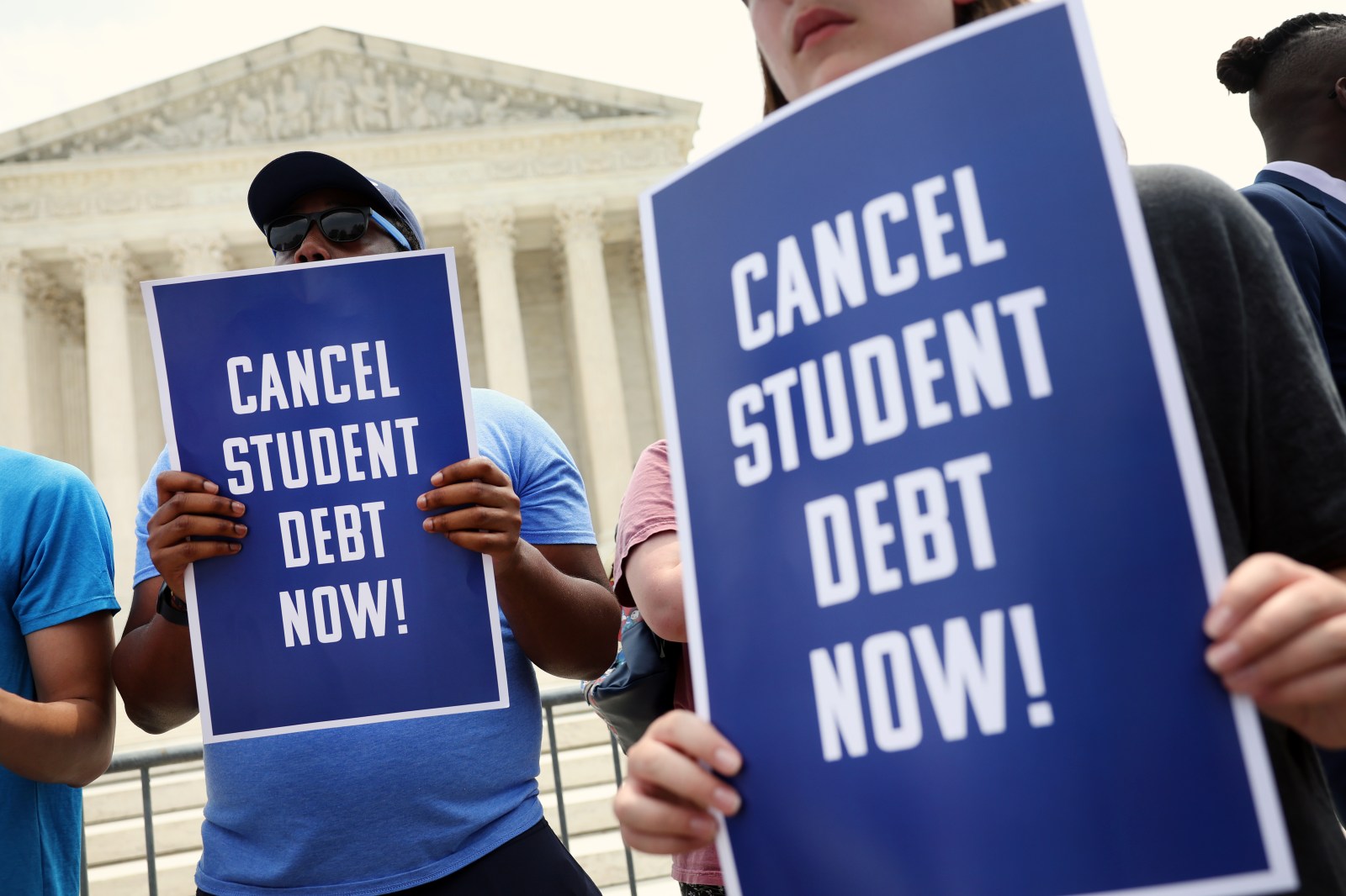 Congress Considers Eliminating Interest on Federal Student Loans