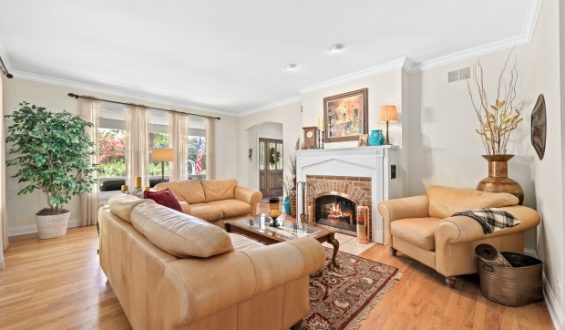 Expansive Home in Palos Park