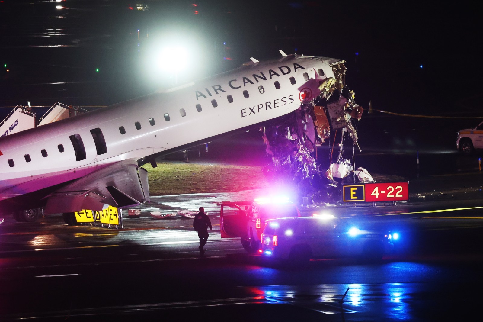 Scrutiny of Runway Safety Intensifies Following Near Miss at Atlanta Airport