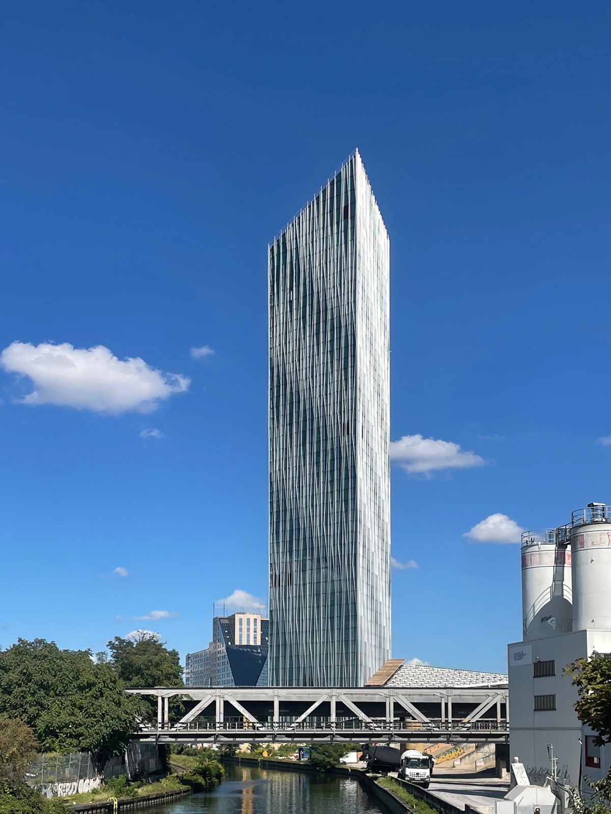 Berlin’s Estrel Tower Marks New Era of Architecture
