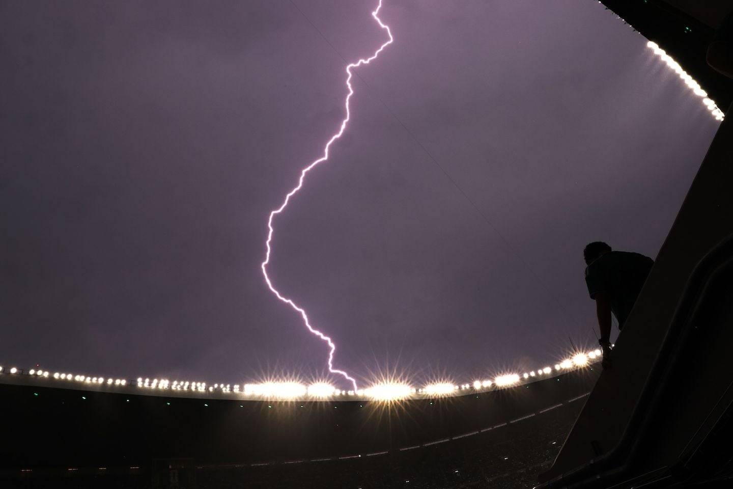 Mexico vs Ecuador World Cup Match Delayed Due to Weather
