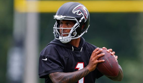 Atlanta Falcons Face Early Quarterback Challenges in NFL Training Camp