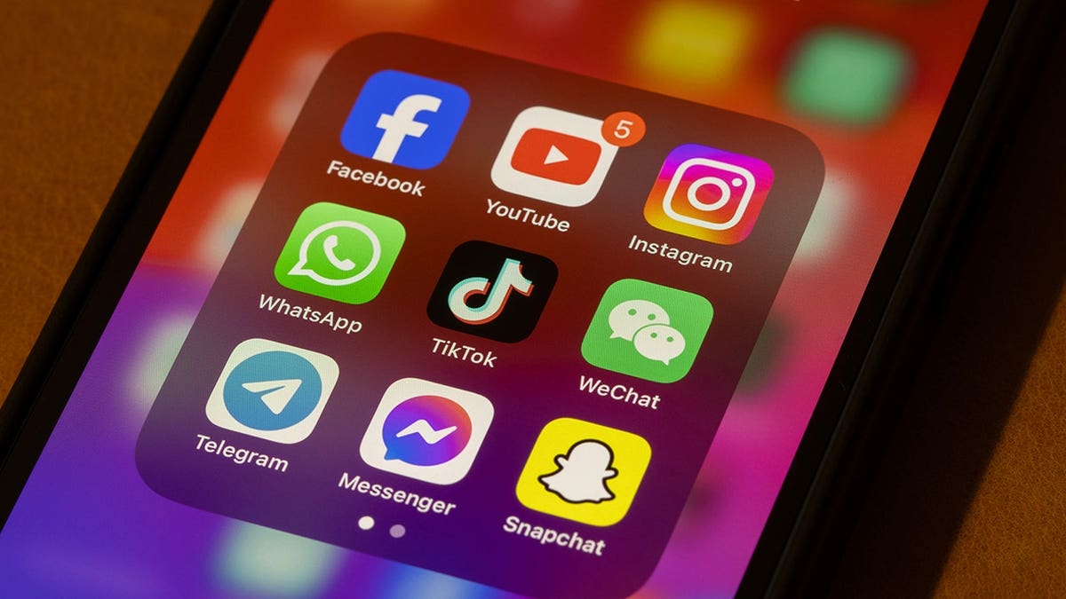 Miami News Station Director Addresses Staff Social Media Use