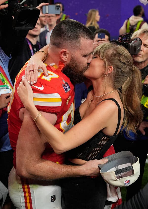 Taylor Swift and Travis Kelce’s Iconic Union