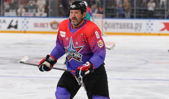 Alex Ovechkin’s Wedding Photo Surprise