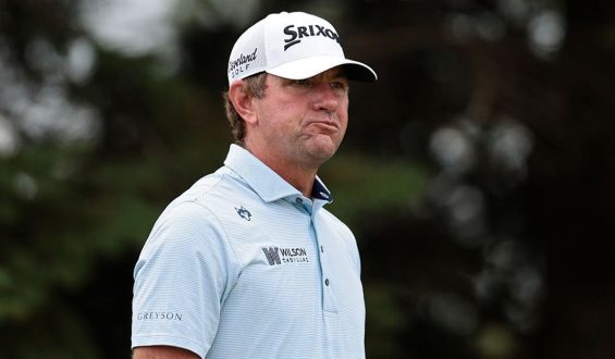 Lucas Glover Explains Shoe Removal Incident at 3M Open