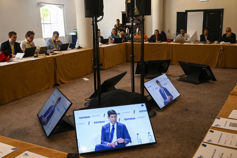 Federal Reserve Chairman Kevin Warsh’s Insights on Inflation and AI