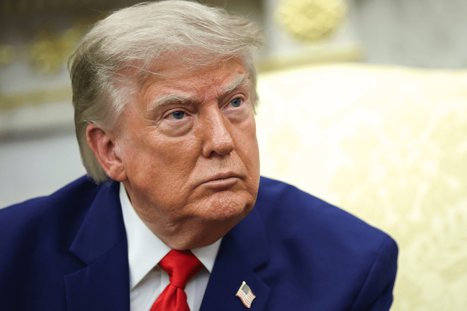 Trump Faces Divided Political Landscape Ahead of 2026 Midterms