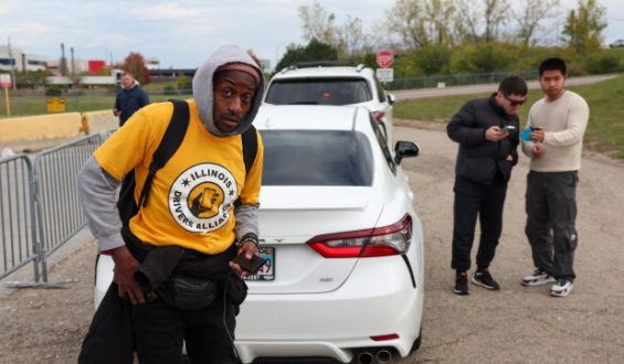 Chicago Launches Resource Center for Rideshare Drivers