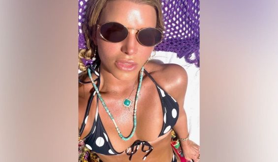 Jessica Simpson Celebrates Birthday and Returns to Music